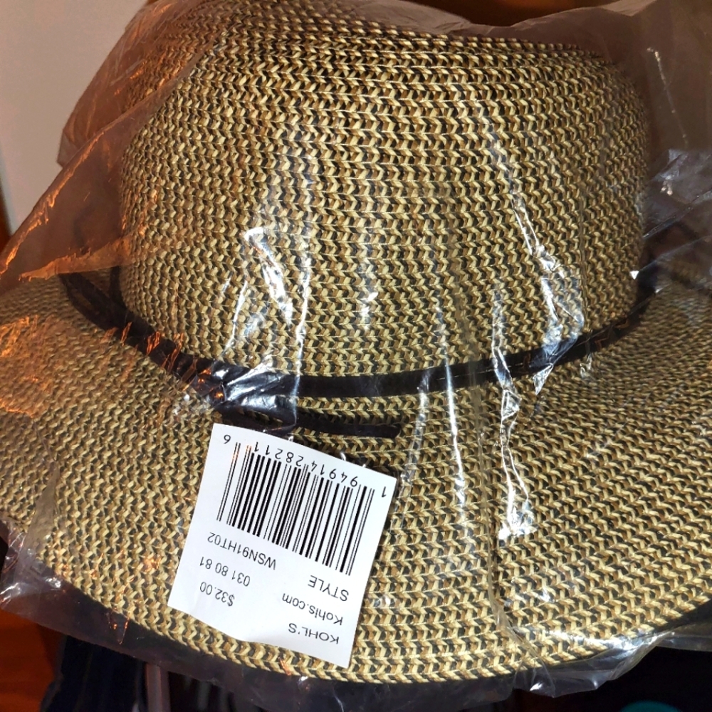 NWT Sonoma Packable Cloche Hat Faux Suede Trim